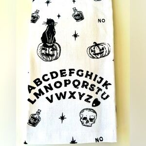 Set of 2 Halloween Spirit Board Kitchen Towels Black White Skull Cat Planchettes